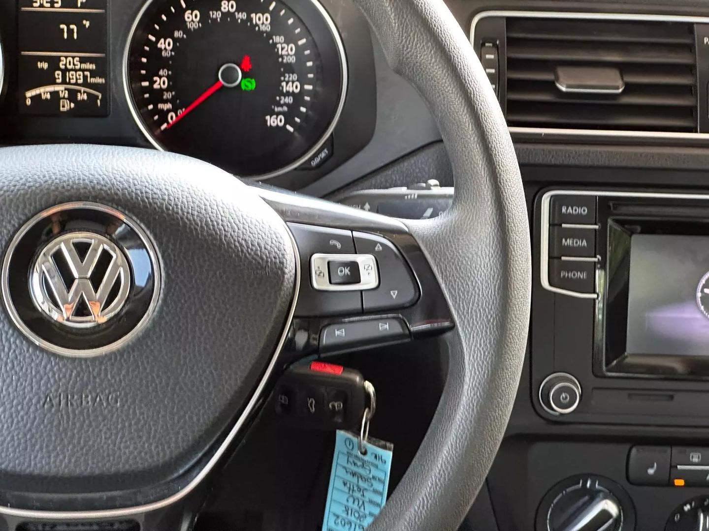 2018 Volkswagen Jetta - Image 24