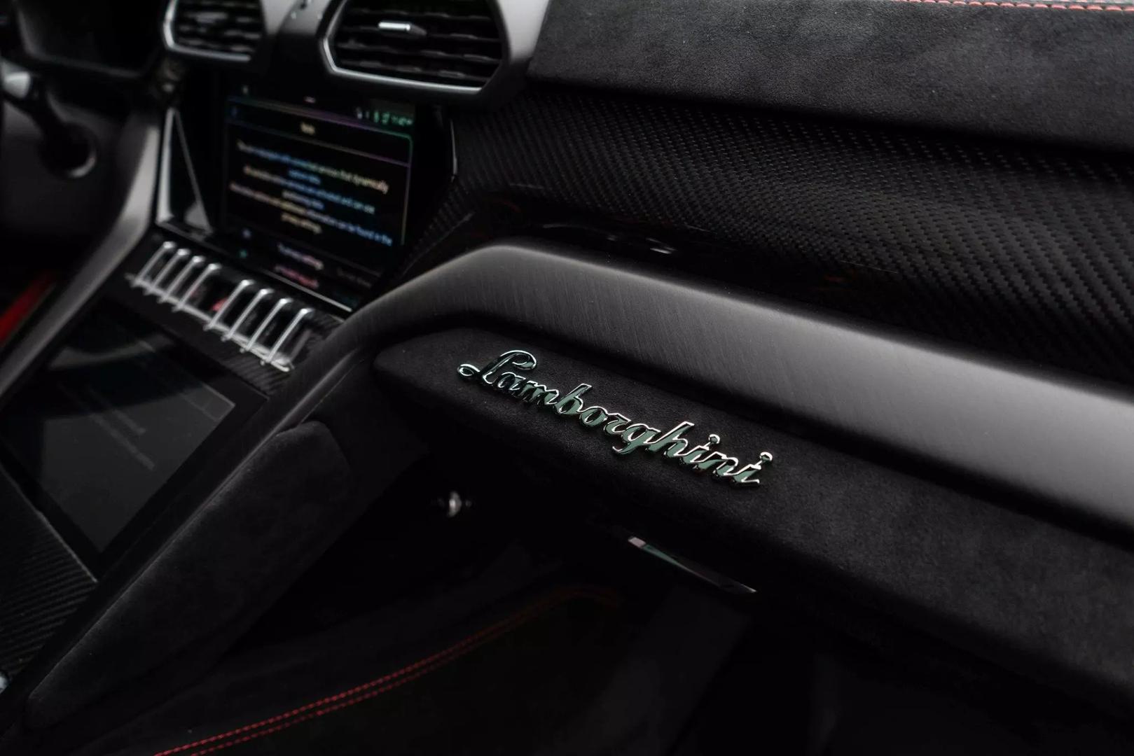 2023 Lamborghini Urus - Image 35