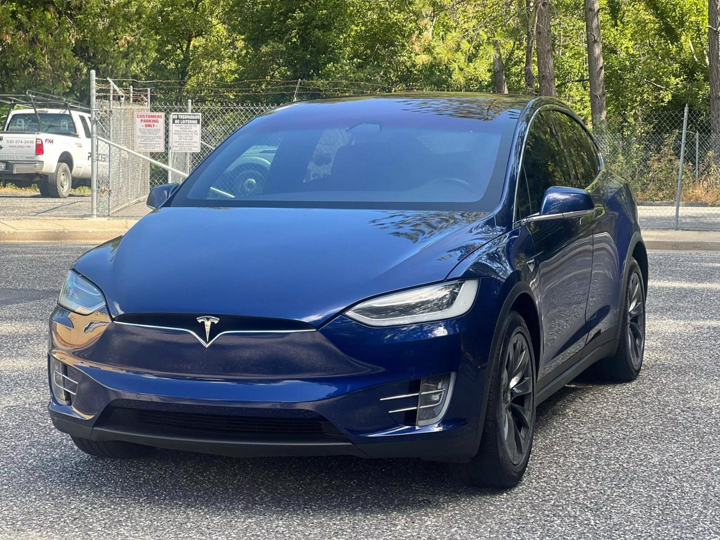 2019 Tesla Model X Long Range photo 2