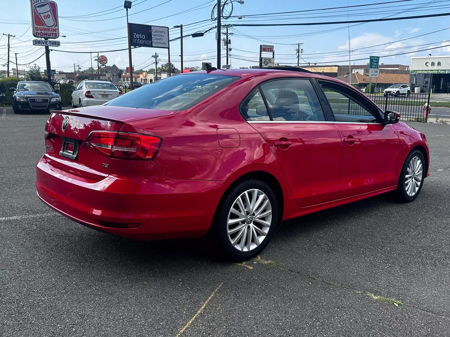 2015 Volkswagen Jetta - Image 10