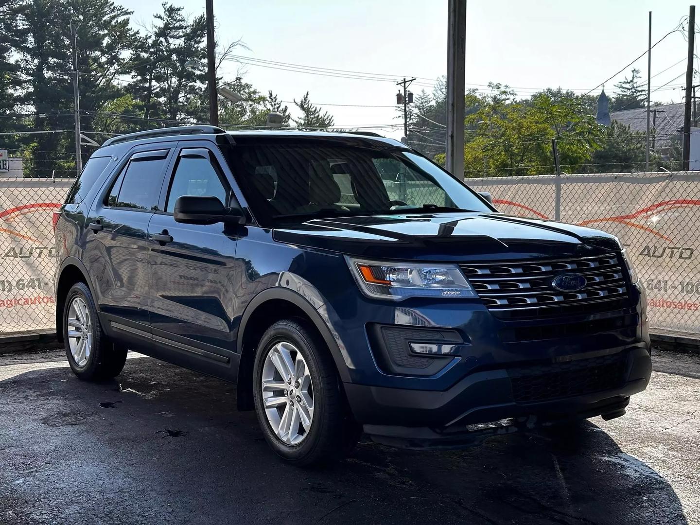 2017 Ford Explorer - Image 6