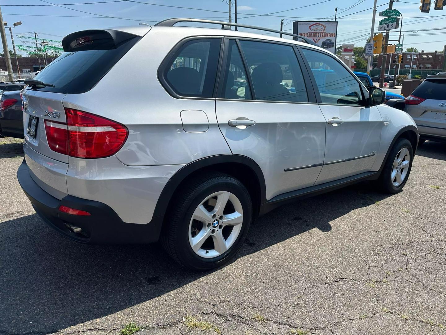 2008 BMW X5 showcasing its elegant design and luxury features.