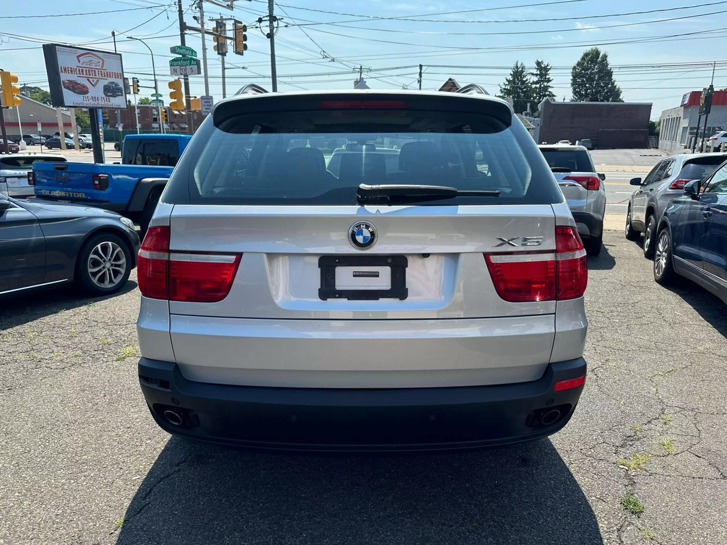 2008 BMW X5 showcasing its elegant design and luxury features.