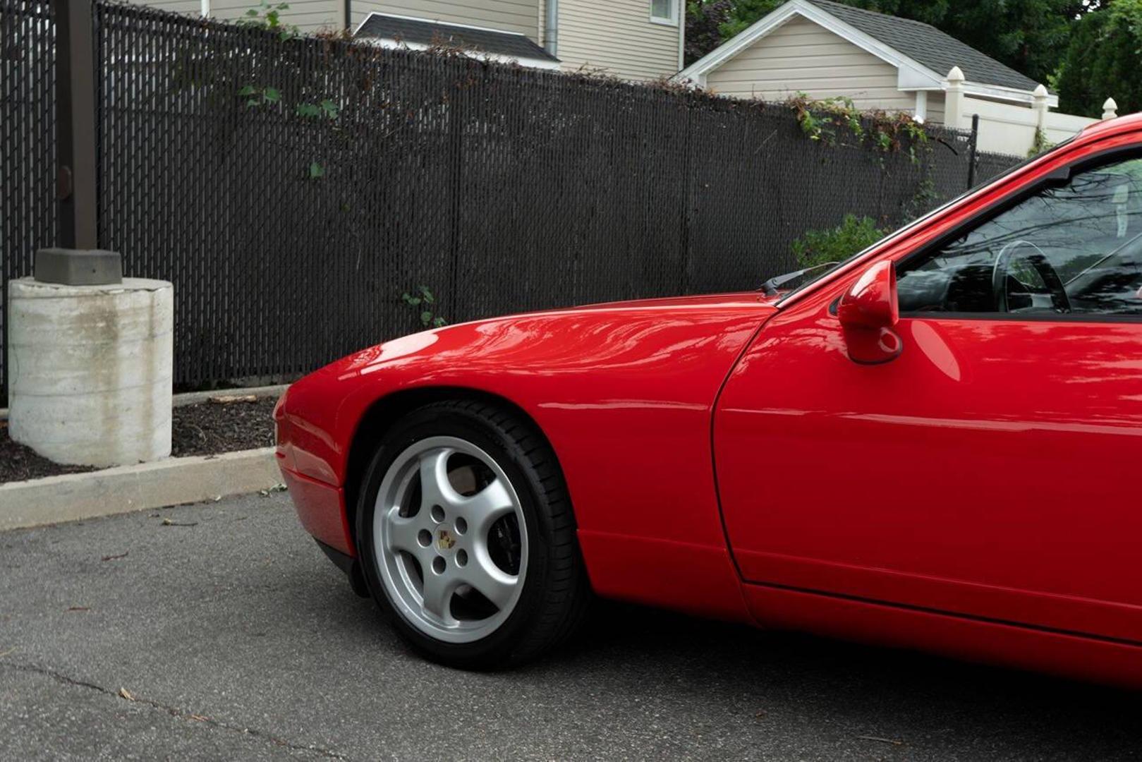 1992 Porsche 928 - Image 18