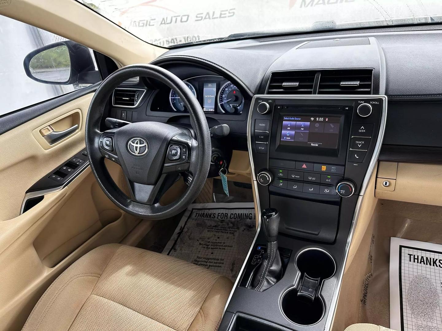 2017 Toyota Camry - Image 21