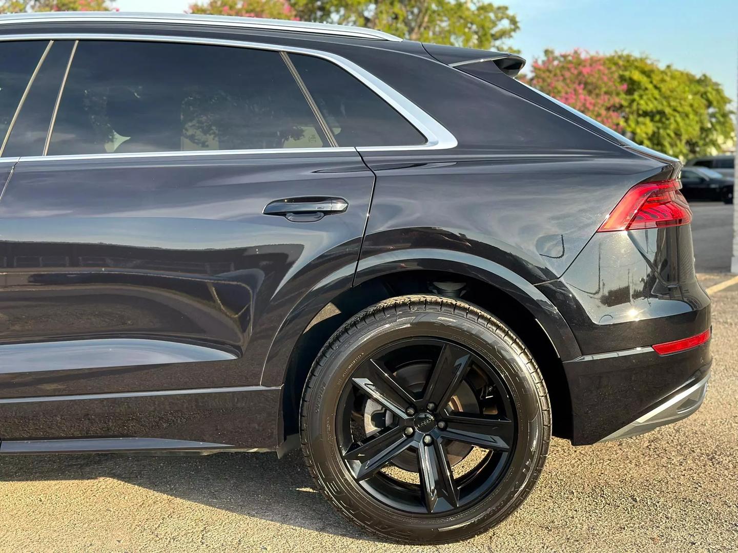 2019 Audi Q8 - Image 8