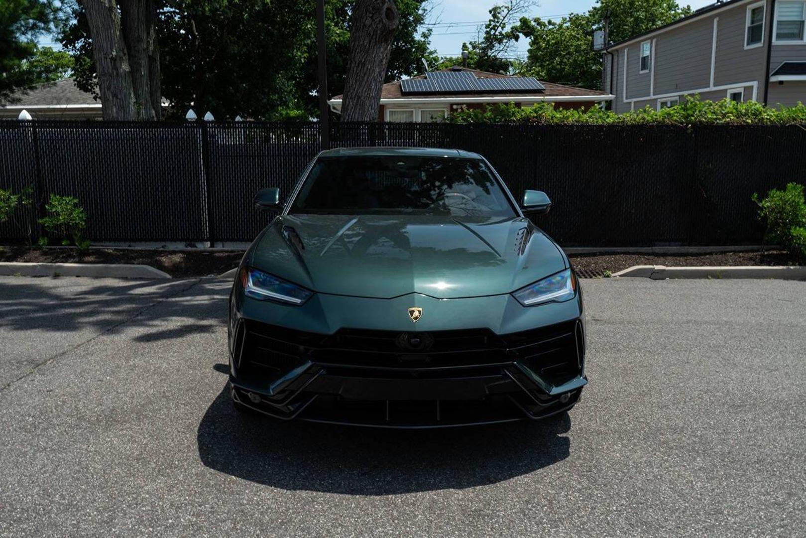 2024 Lamborghini Urus - Image 3