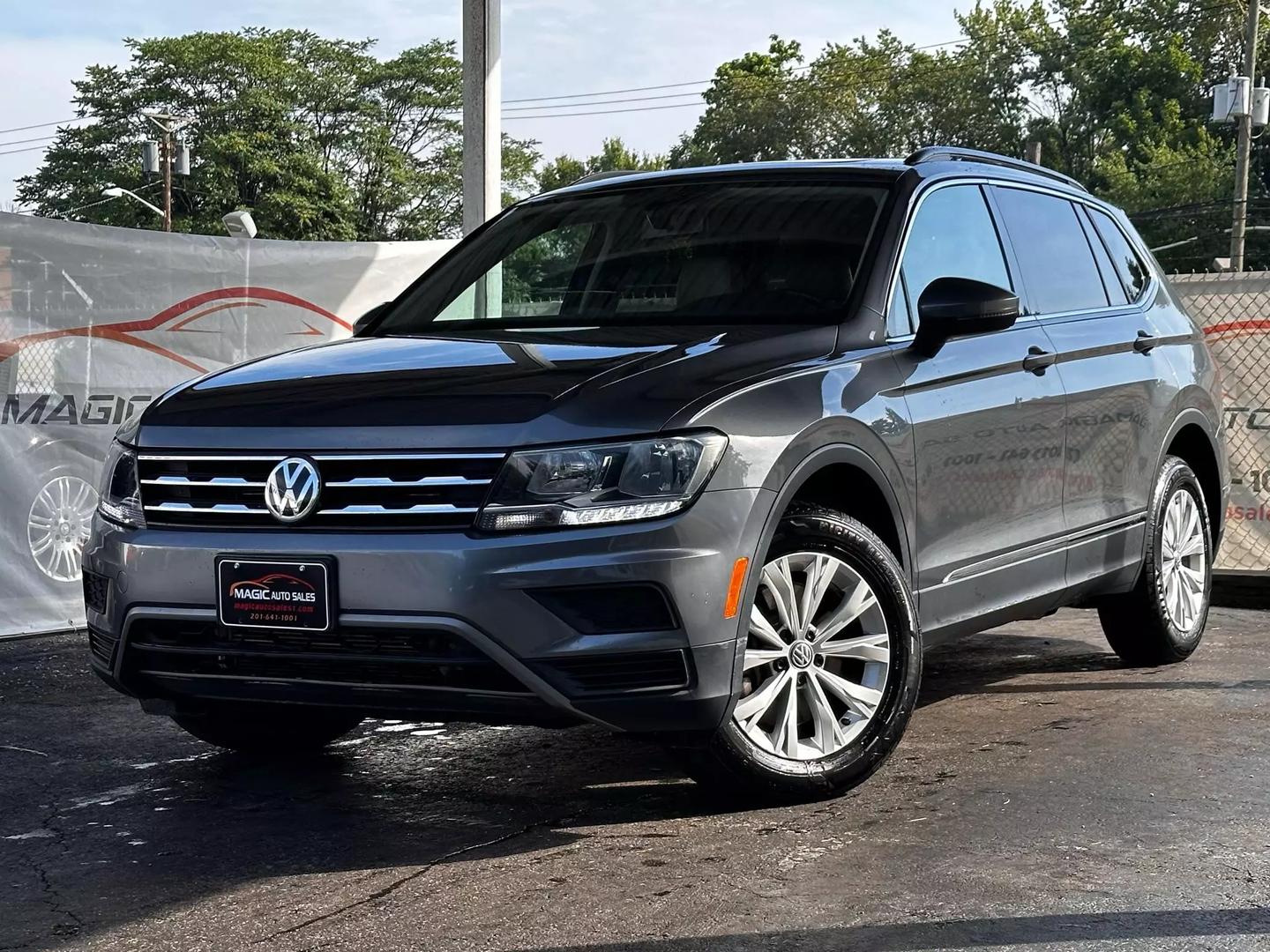 2018 Volkswagen Tiguan - Image 1