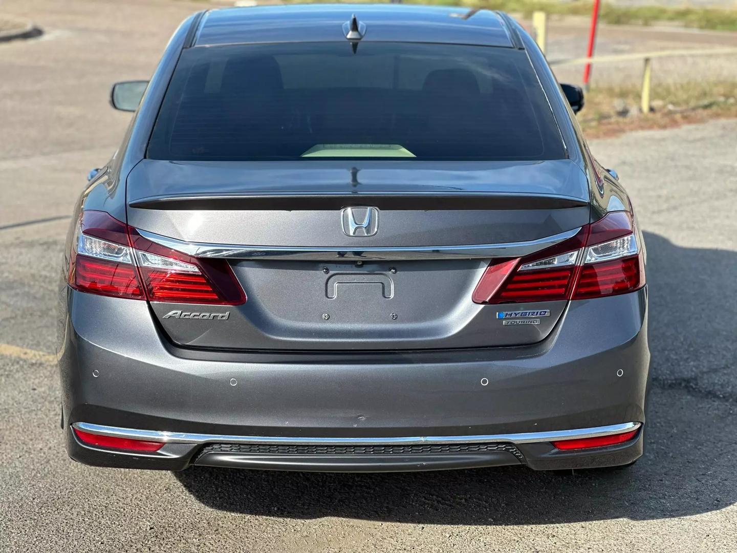 2017 Honda Accord Hybrid - Image 6