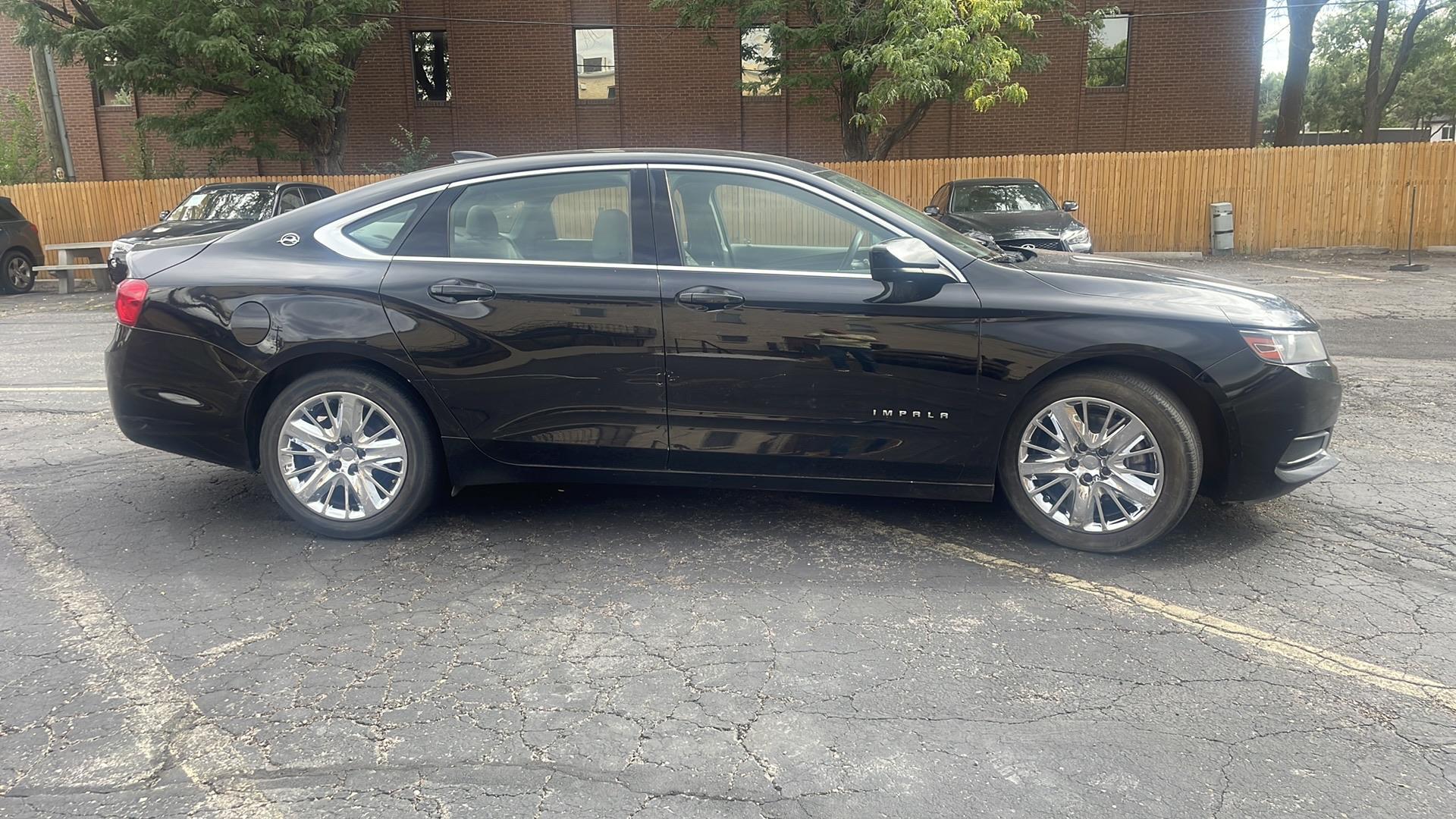 2016 Chevrolet Impala 1LS photo 4