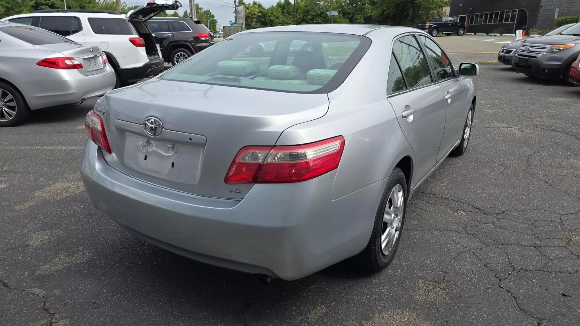 2007 Toyota Camry CE photo 4