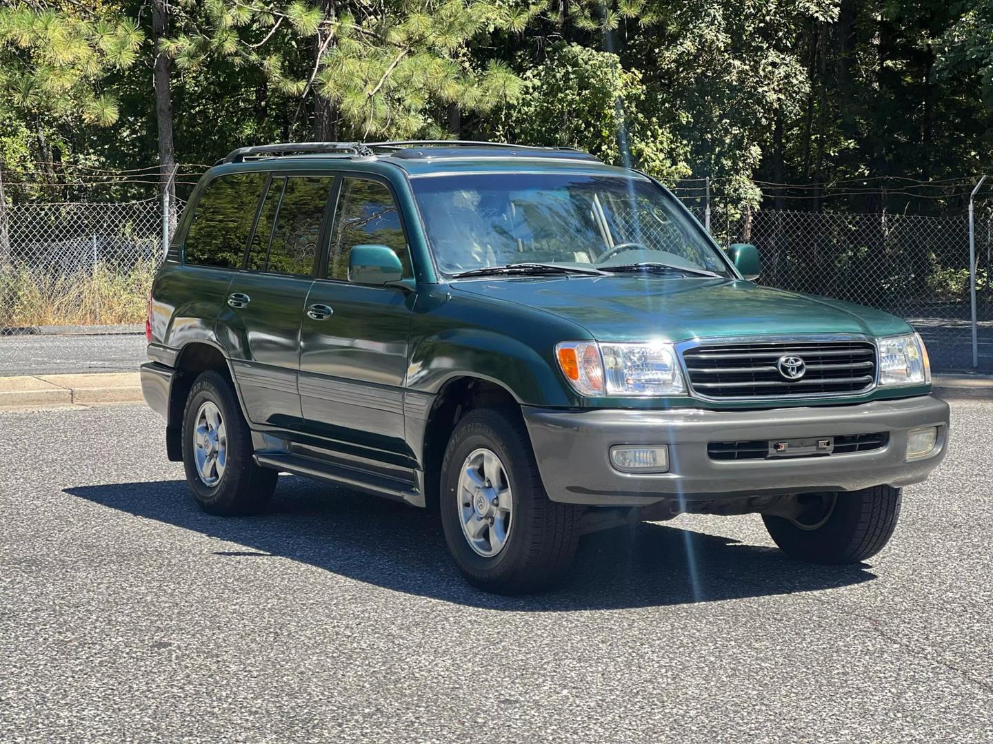 2001 Toyota Land Cruiser Base photo 3