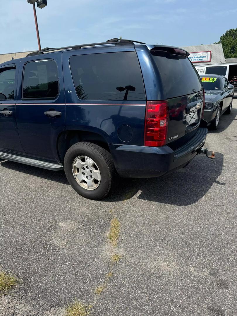 2007 Chevrolet Tahoe LS photo 4