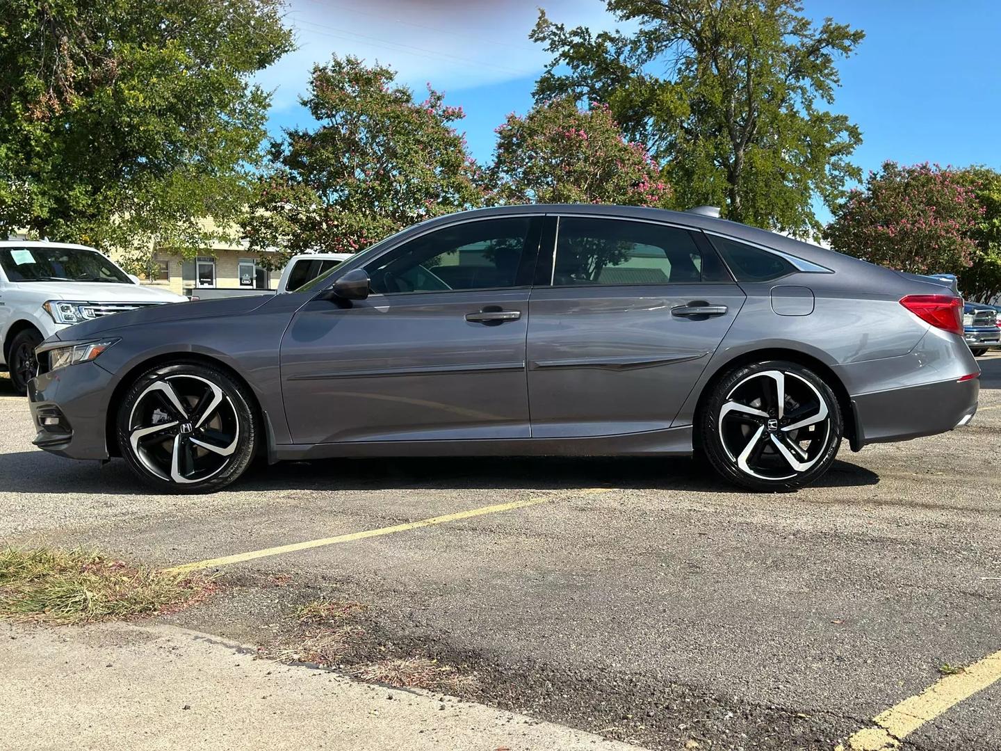 2019 Honda Accord - Image 4