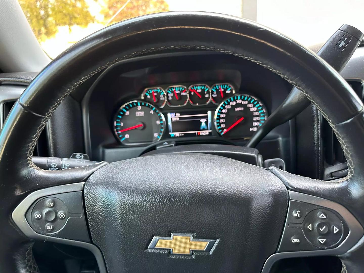 2016 Chevrolet Silverado 1500 Crew Cab - Image 32