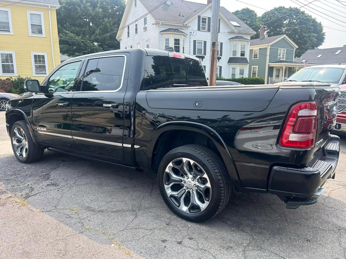 2019 RAM Ram 1500 Pickup Limited photo 7