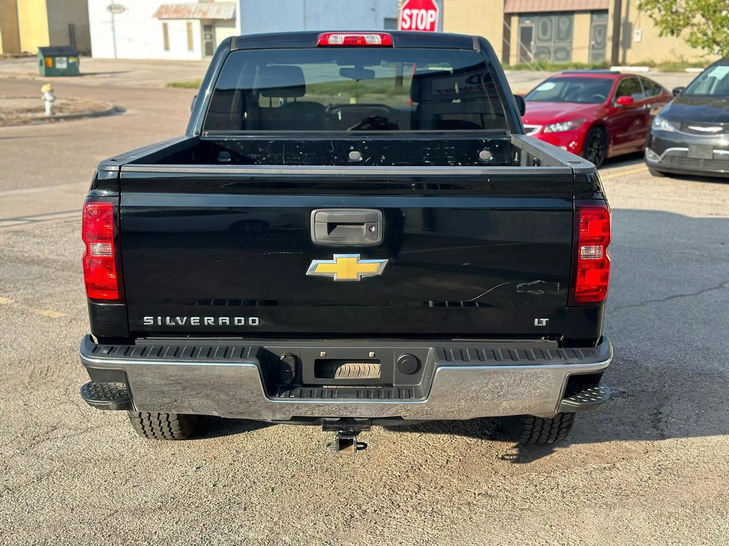 2016 Chevrolet Silverado 1500 Crew Cab - Image 5