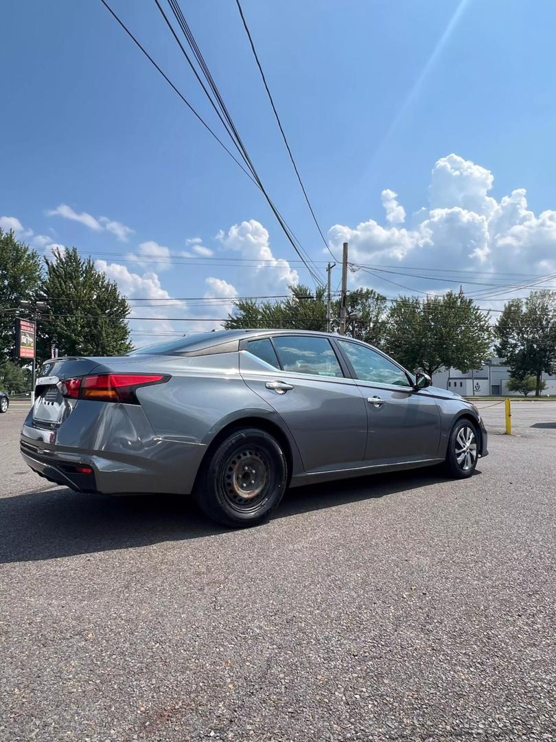 2020 Nissan Altima showcasing sleek design, modern styling, and advanced technology features.