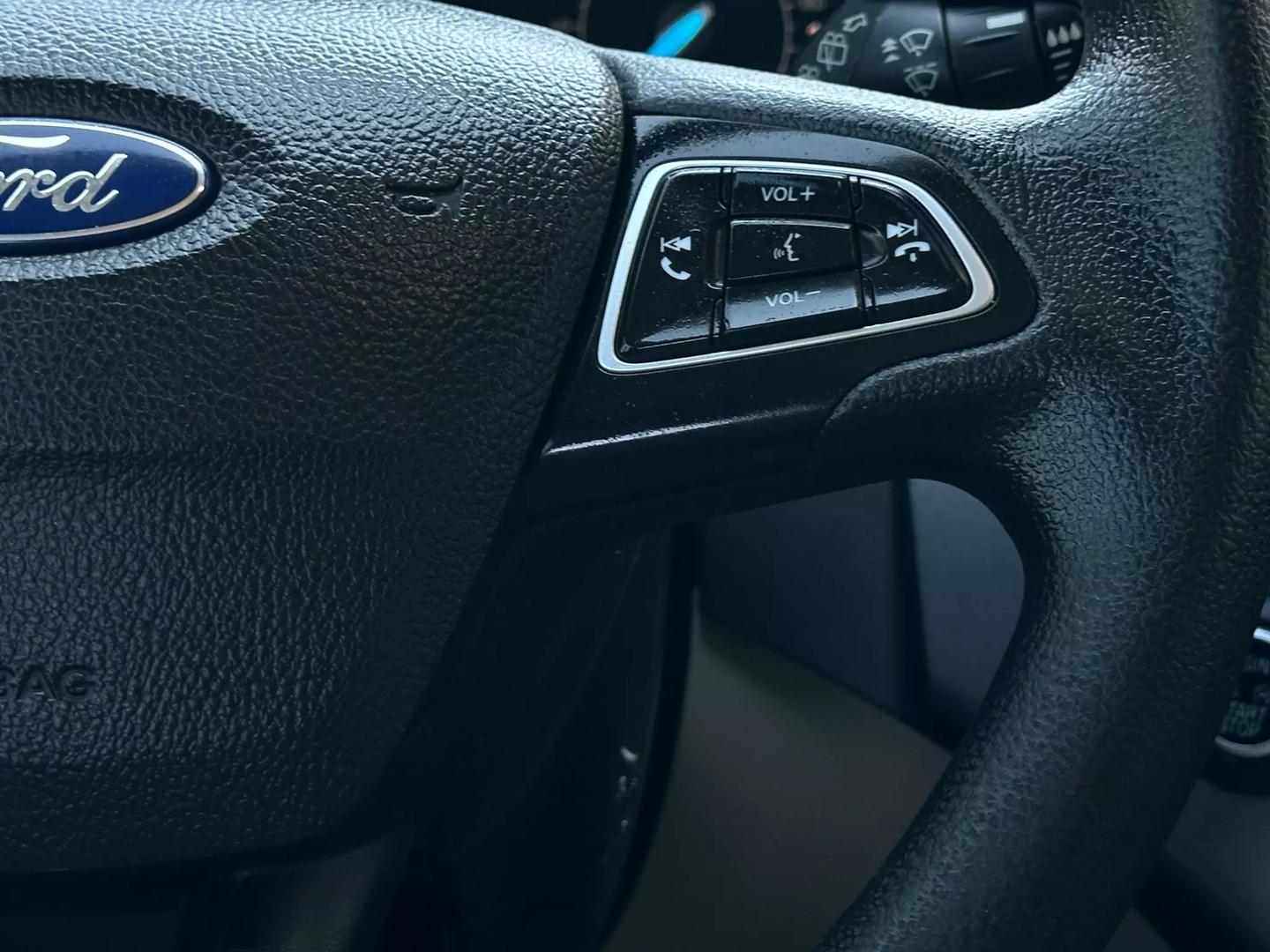 2019 Ford Escape - Image 33