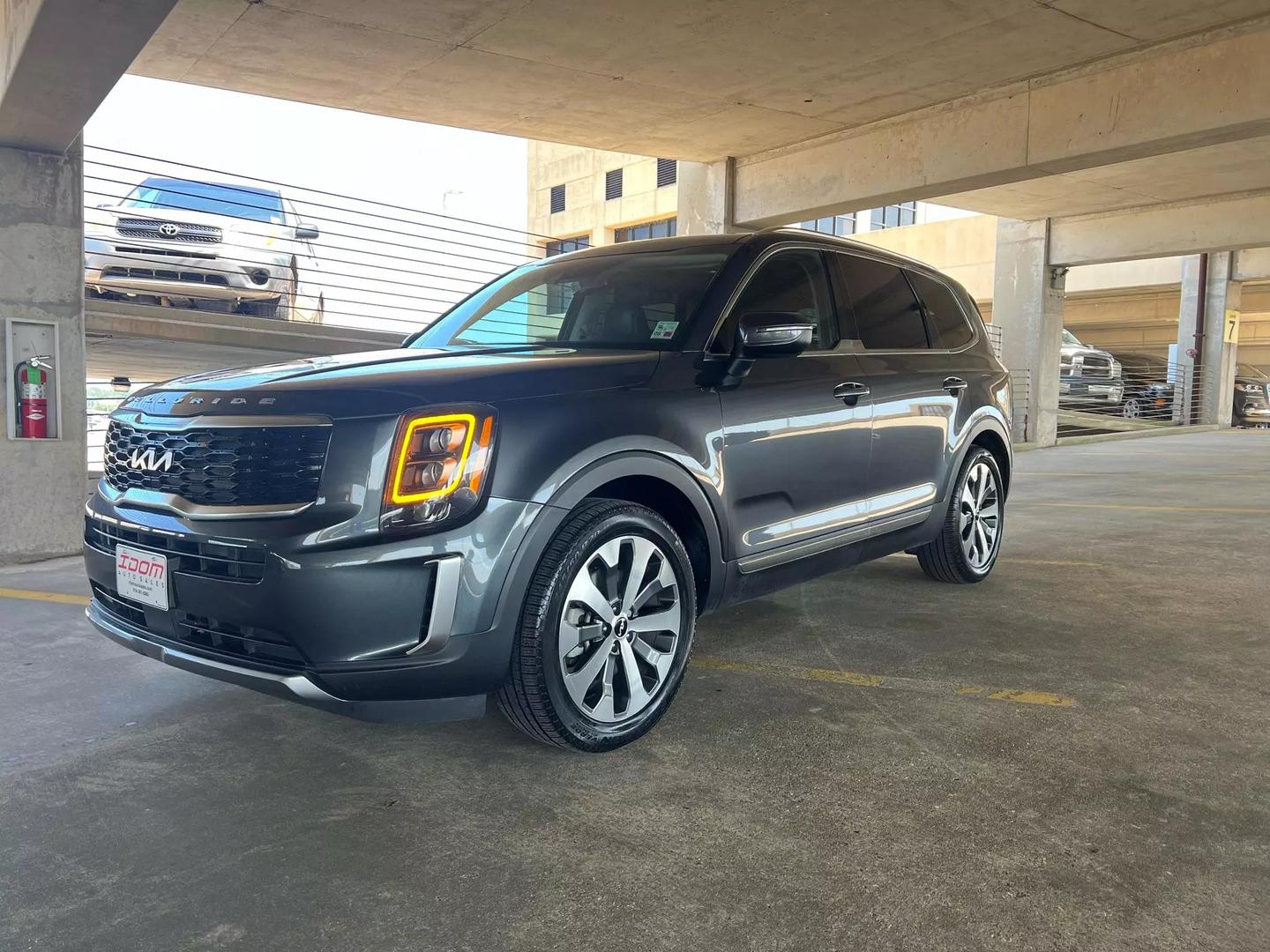 2022 Kia Telluride - Image 1