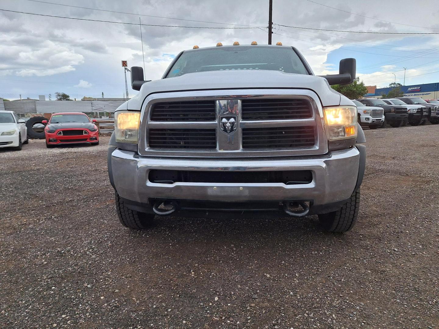 2012 Dodge Ram 5500 null photo 2