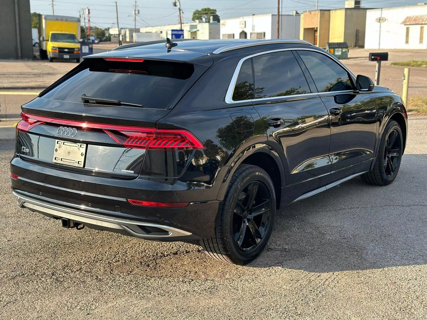 2019 Audi Q8 - Image 16