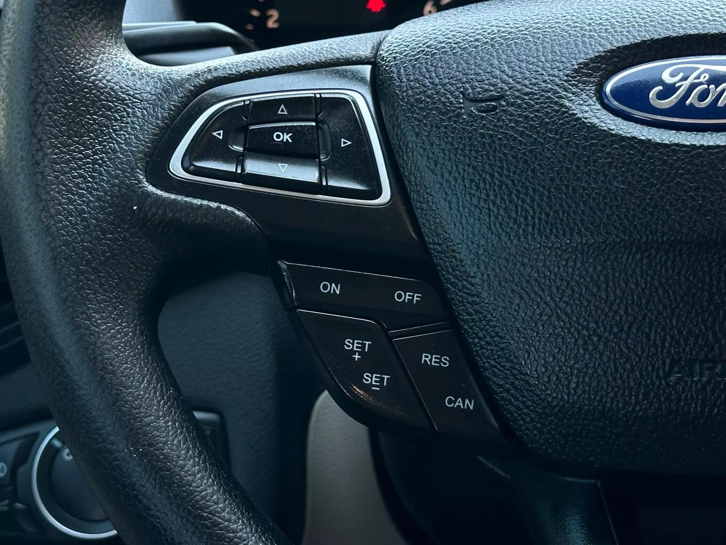 2019 Ford Escape - Image 32