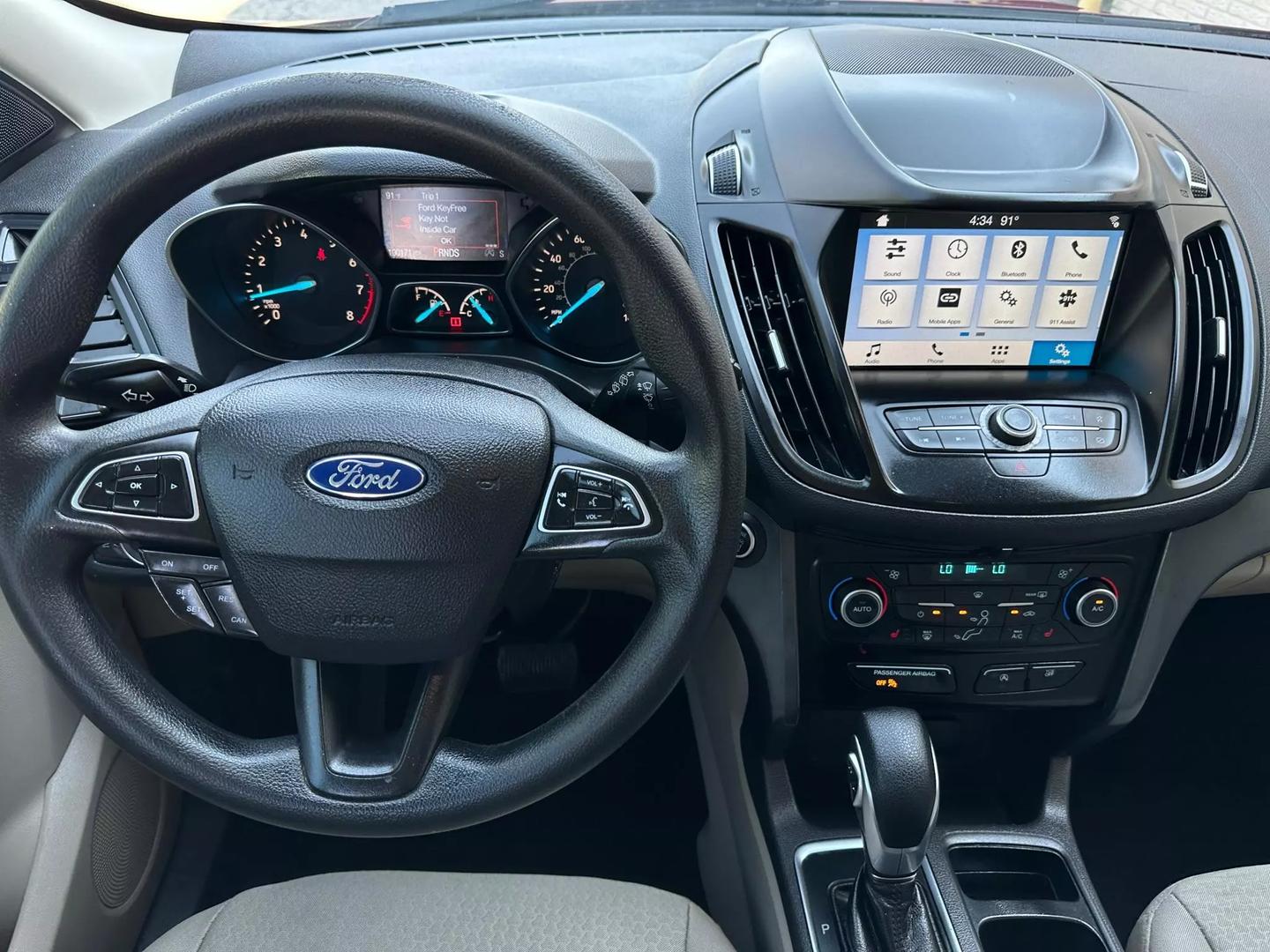 2019 Ford Escape - Image 30