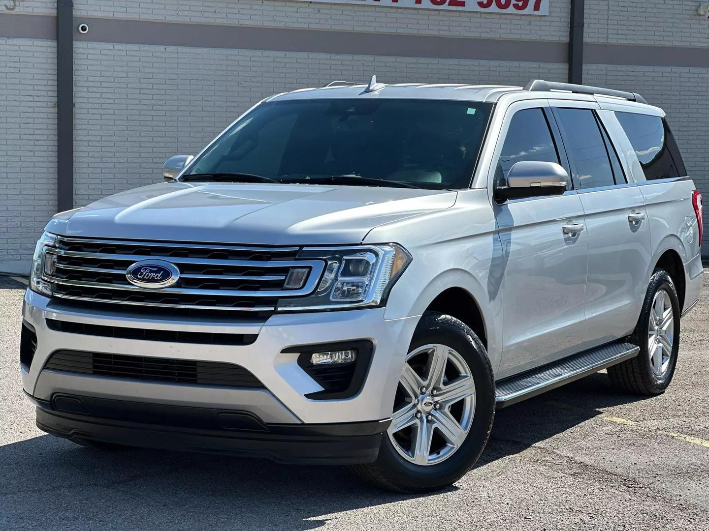 2019 Ford Expedition Max - Image 2