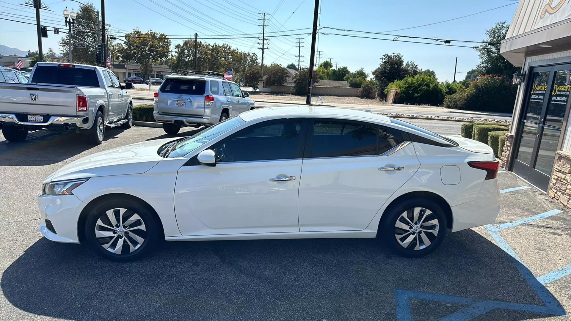 2020 Nissan Altima S photo 6