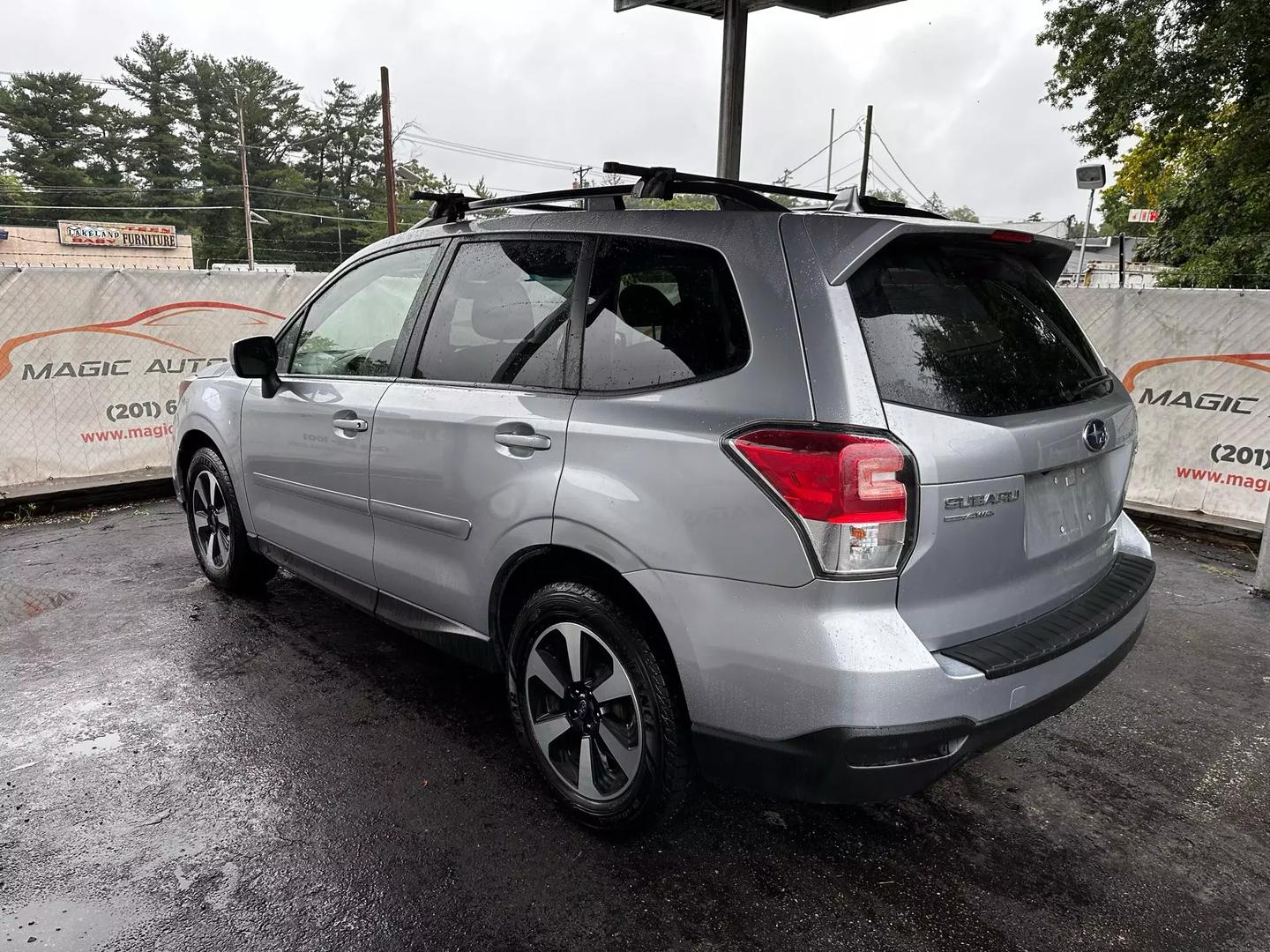 2018 Subaru Forester - Image 13