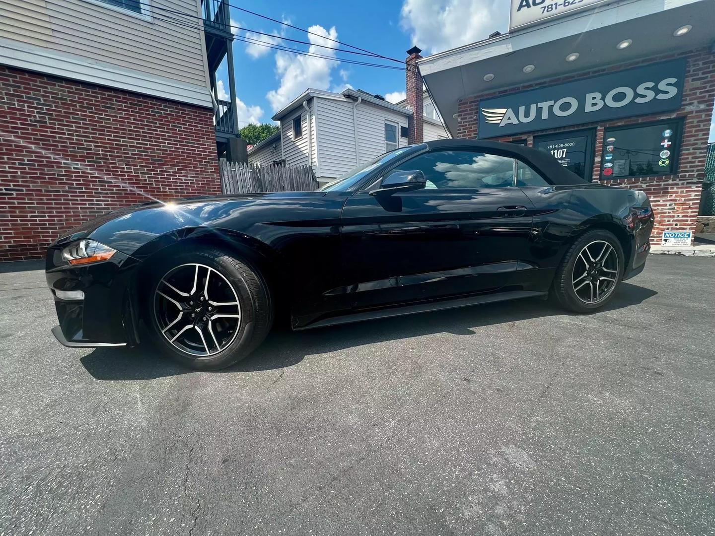 2018 Ford Mustang EcoBoost photo 6