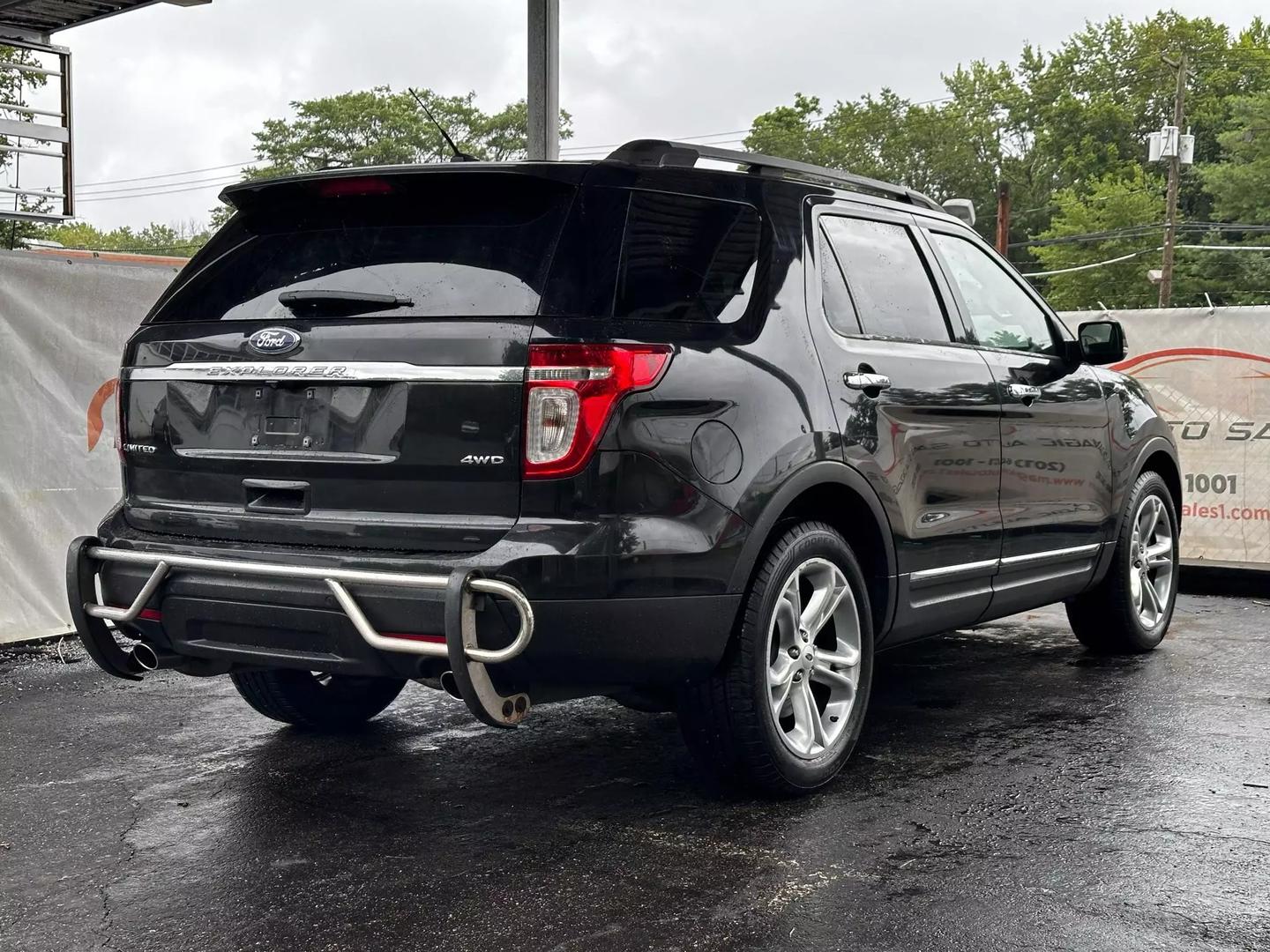 2014 Ford Explorer - Image 9