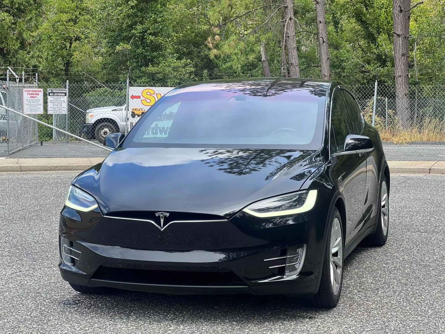 2016 Tesla Model X 90D photo 3