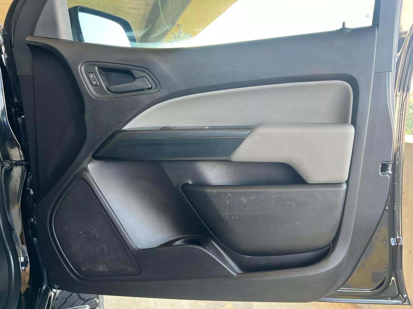 2019 Chevrolet Colorado Crew Cab - Image 17