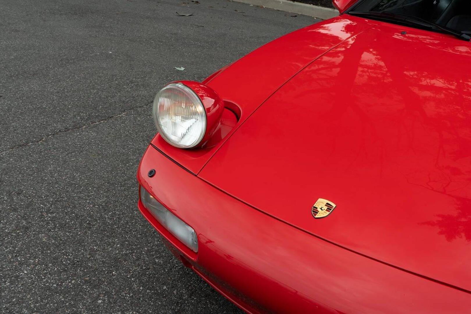 1992 Porsche 928 - Image 8