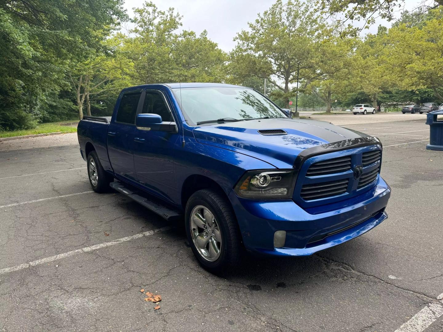 2016 RAM Ram 1500 Pickup Sport photo 2