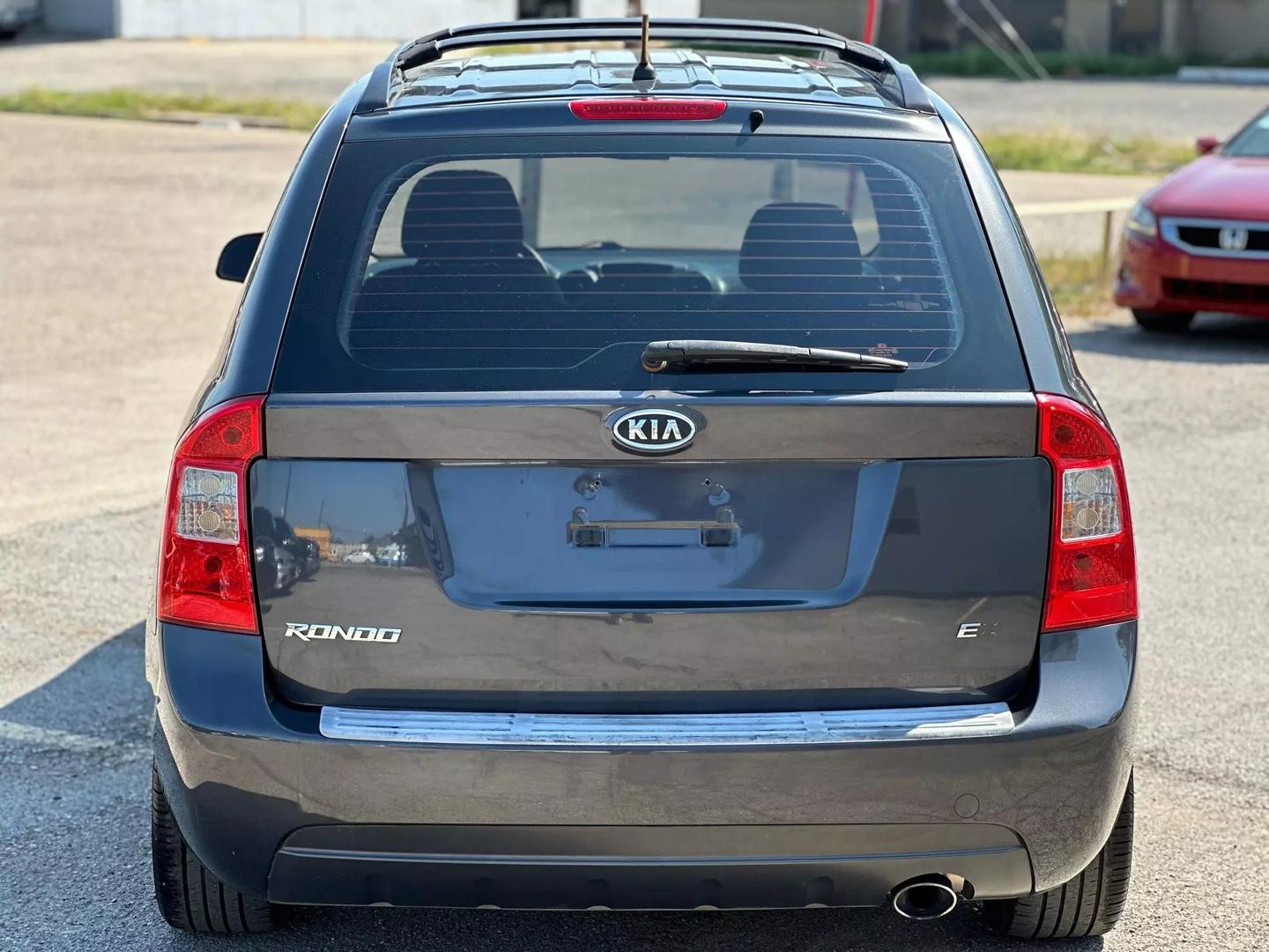 2007 Kia Rondo - Image 6