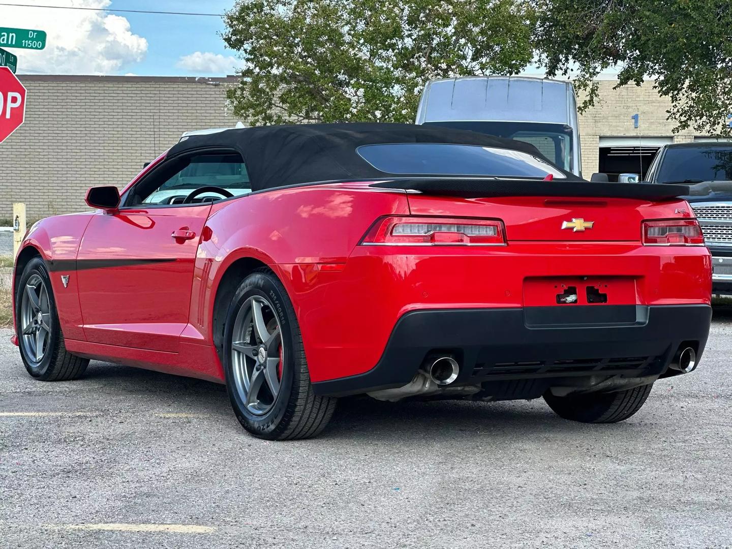 2015 Chevrolet Camaro - Image 17