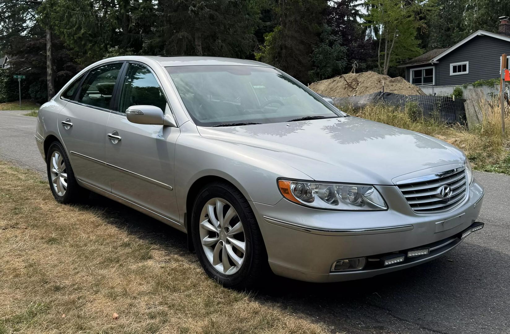 2007 Hyundai Azera Limited photo 3