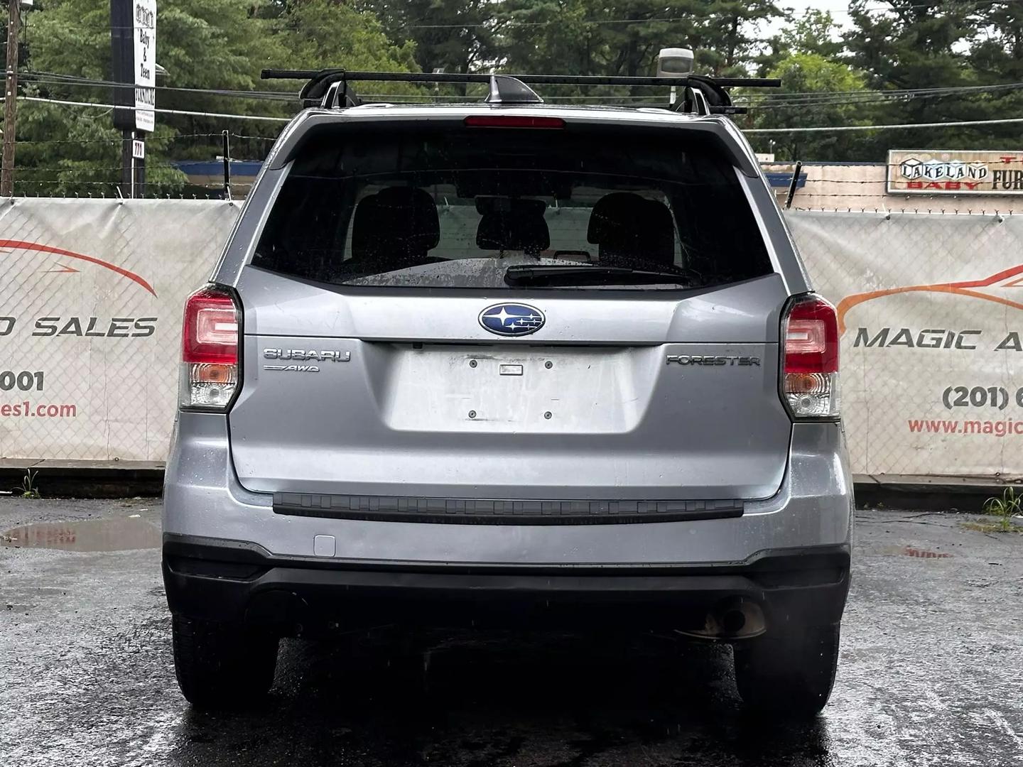 2018 Subaru Forester - Image 8