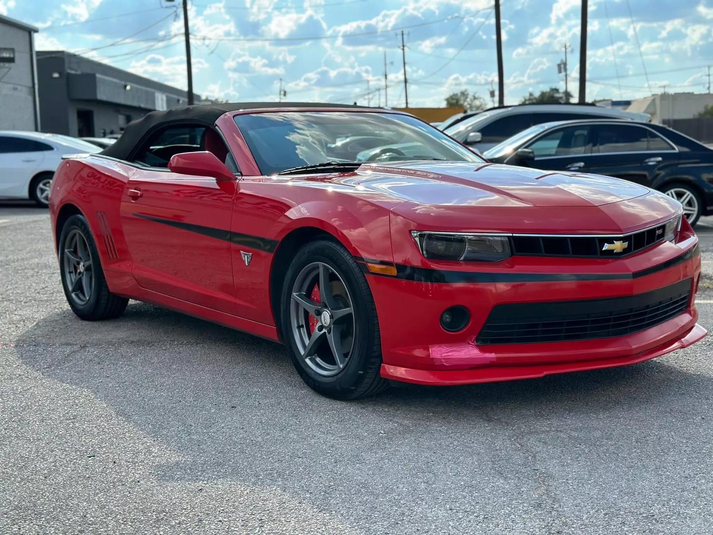 2015 Chevrolet Camaro - Image 15