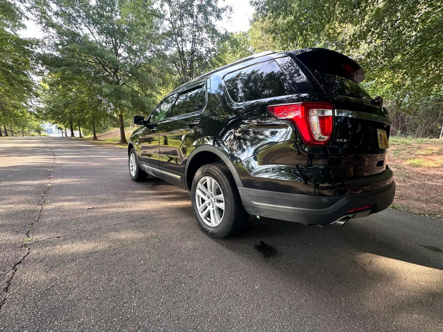 2018 Ford Explorer XLT photo 4