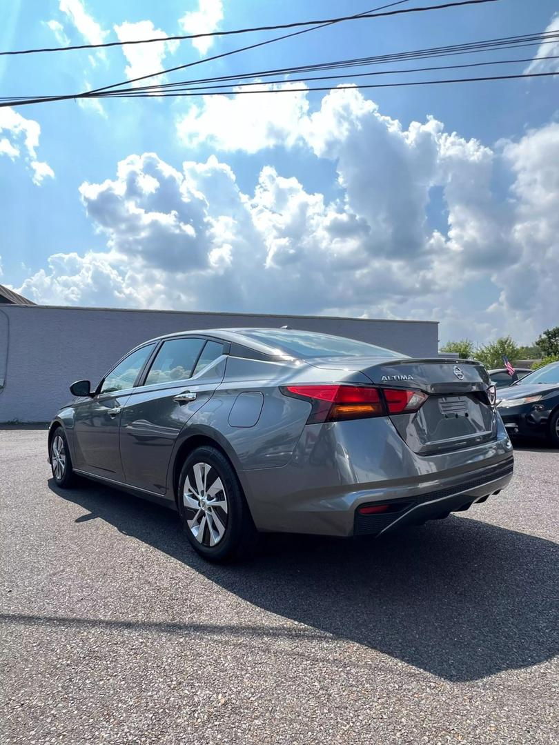 2020 Nissan Altima showcasing sleek design, modern styling, and advanced technology features.