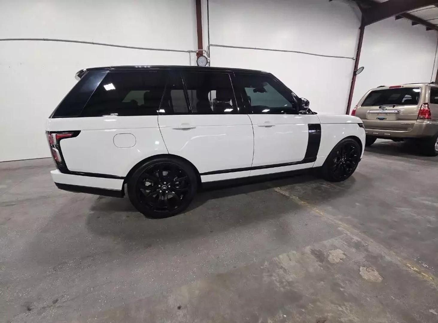 2018 Land Rover Range Rover Supercharged photo 5