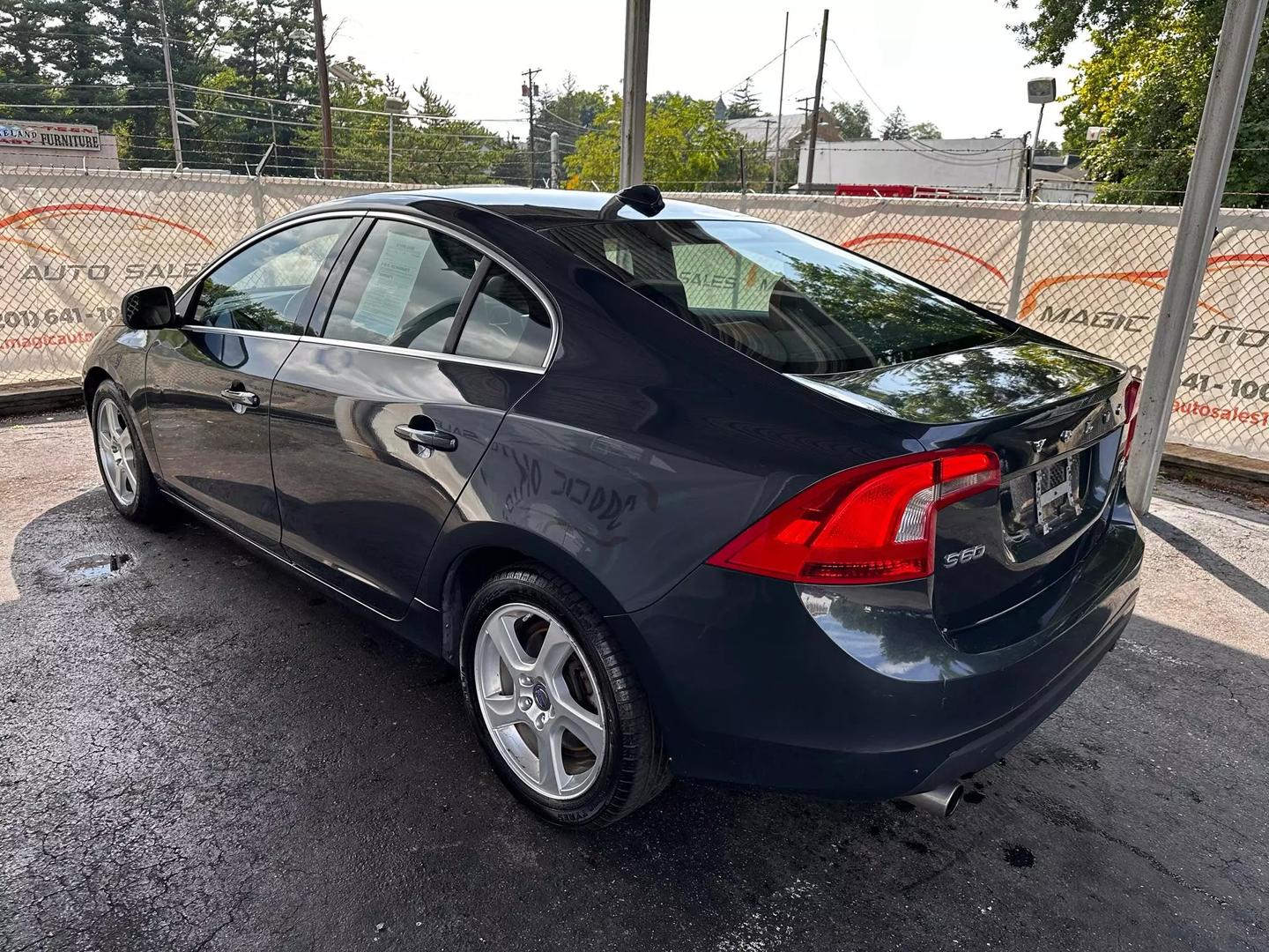 2012 Volvo S60 - Image 13