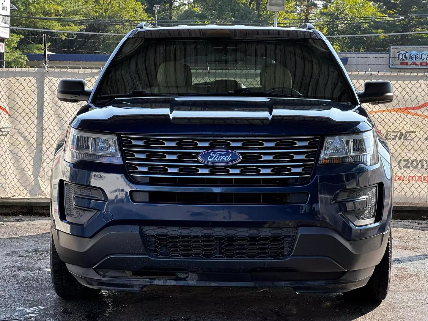 2017 Ford Explorer - Image 5