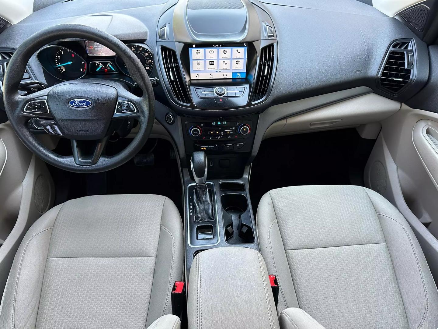 2019 Ford Escape - Image 29