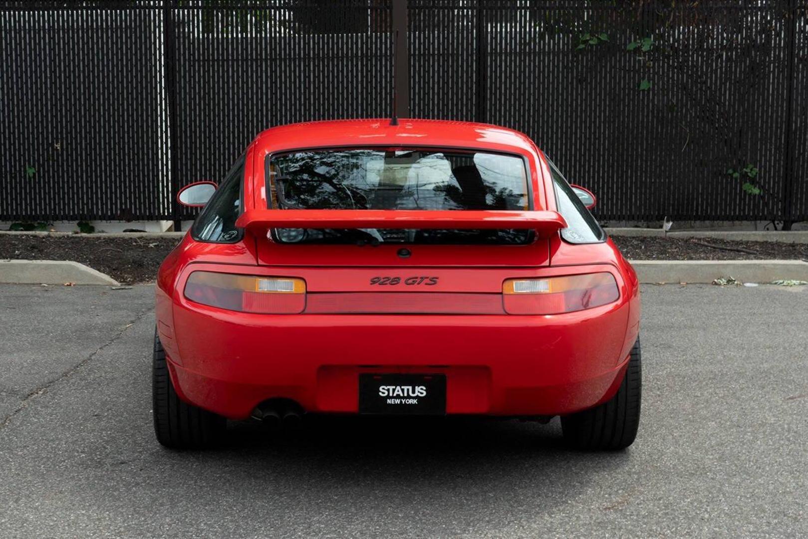 1992 Porsche 928 - Image 20