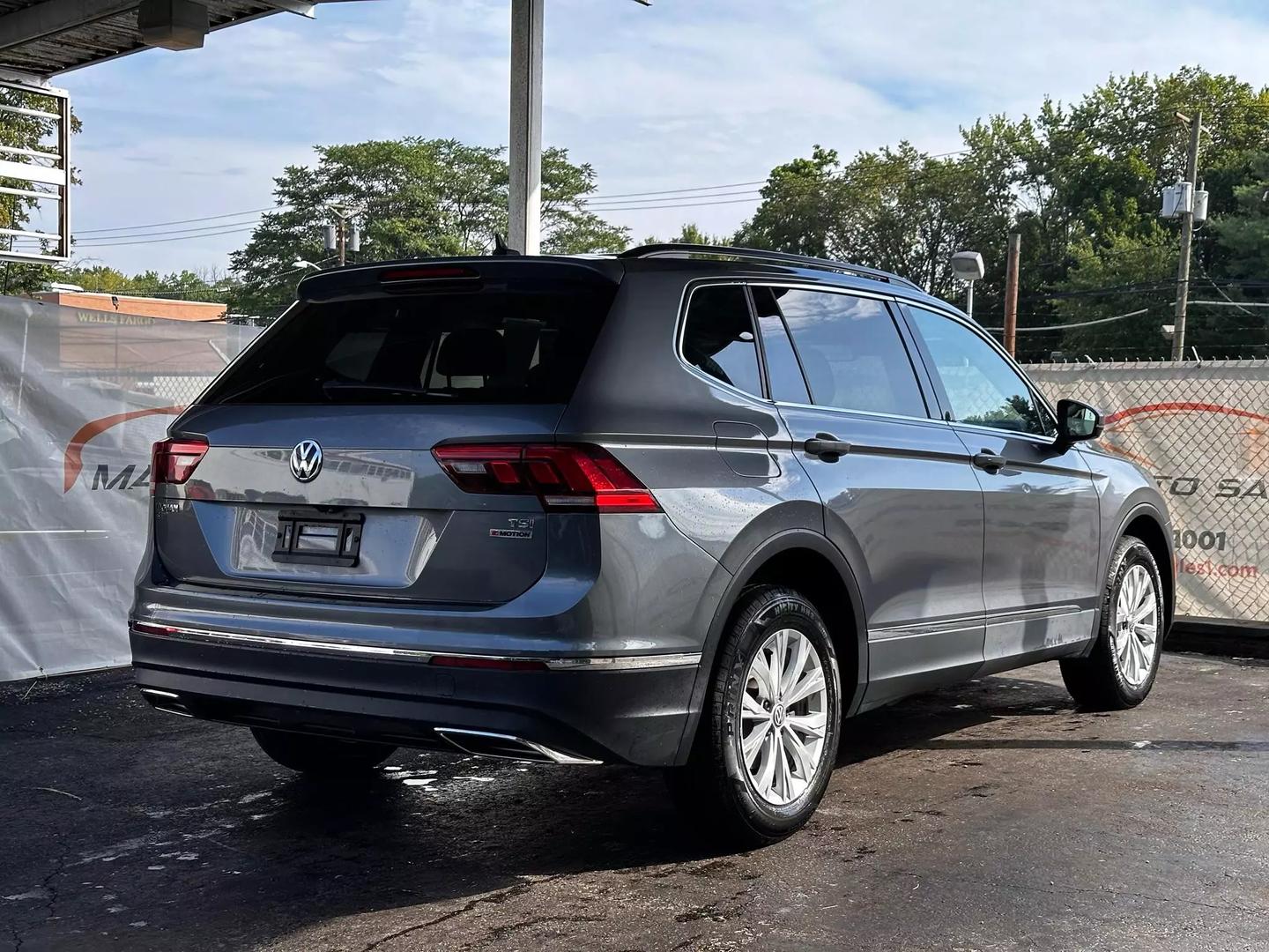 2018 Volkswagen Tiguan - Image 9